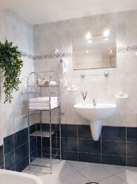 Pronájem bytu 1+1 v osobním vlastnictví 37 m², Černošice