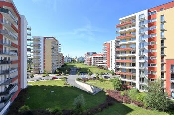Vnitroblok - Pronájem bytu 1+kk v osobním vlastnictví 28 m², Praha 9 - Letňany
