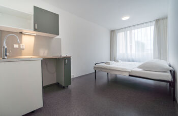 Pronájem bytu 1+kk v osobním vlastnictví 1225 m², Praha 4 - Chodov