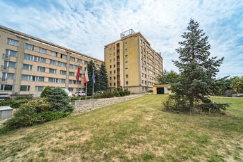Pronájem bytu 1+kk v osobním vlastnictví 1225 m², Praha 4 - Chodov