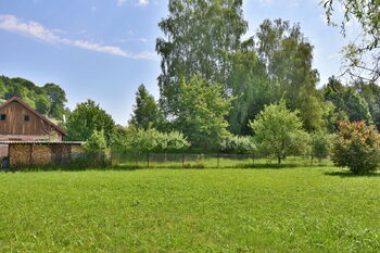 Prodej pozemku 962 m², Hronov