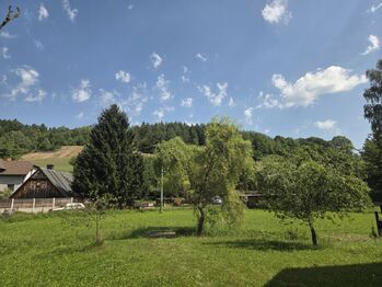 Prodej pozemku 962 m², Hronov