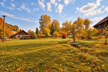 Prodej pozemku 962 m², Hronov