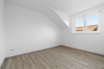 Prodej bytu 4+kk v osobním vlastnictví 80 m², Vochov