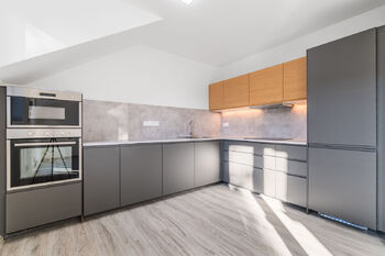 Prodej bytu 4+kk v osobním vlastnictví 80 m², Vochov