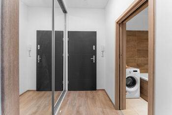Prodej bytu 1+kk v osobním vlastnictví 29 m², Praha 10 - Pitkovice