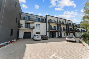 Prodej bytu 1+kk v osobním vlastnictví 29 m², Praha 10 - Pitkovice