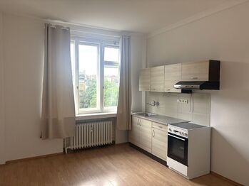 Pronájem bytu 1+kk v osobním vlastnictví 26 m², Praha 8 - Libeň