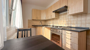 Prodej bytu 1+1 v osobním vlastnictví 34 m², Hradec Králové