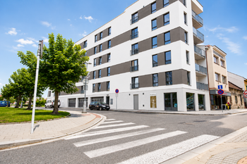Bytový dům V Koutech - Prodej bytu 1+kk v osobním vlastnictví 38 m², Hradec Králové 