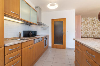Pronájem bytu 3+kk v osobním vlastnictví 63 m², Praha 8 - Troja