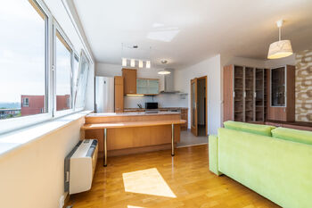Pronájem bytu 3+kk v osobním vlastnictví 63 m², Praha 8 - Troja