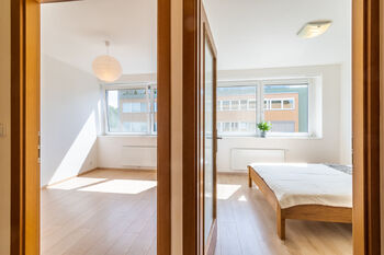 Pronájem bytu 3+kk v osobním vlastnictví 63 m², Praha 8 - Troja