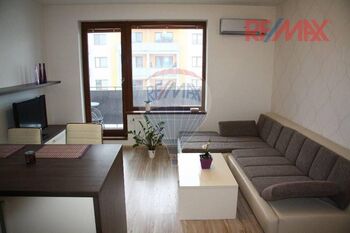 Pronájem bytu 1+kk v osobním vlastnictví 33 m², Uherské Hradiště