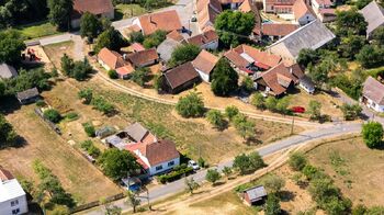 Prodej pozemku 1129 m², Oslnovice