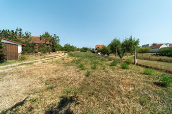 Prodej pozemku 1129 m², Oslnovice
