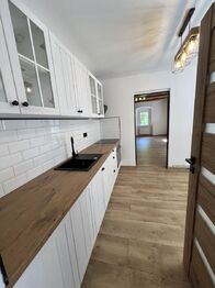 Prodej domu 120 m², Hrob