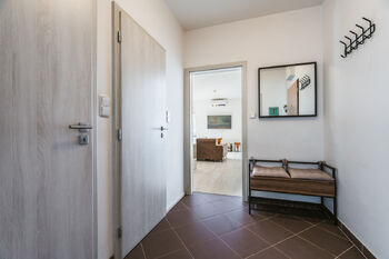 CHODBA - Pronájem bytu 3+kk v osobním vlastnictví 68 m², Praha 9 - Střížkov