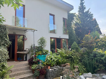 Vstupní část domu - Prodej domu 168 m², Měchenice