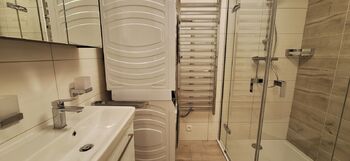 Koupelna s WC - Pronájem bytu 4+kk v osobním vlastnictví 72 m², Bučovice