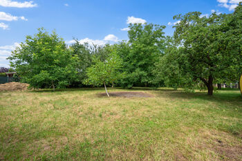 Fotografie pozemku - Prodej pozemku 1063 m², Chýně