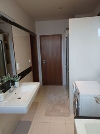 Pronájem bytu 2+kk v osobním vlastnictví 75 m², Bochoř