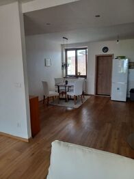 Pronájem bytu 2+kk v osobním vlastnictví 75 m², Bochoř