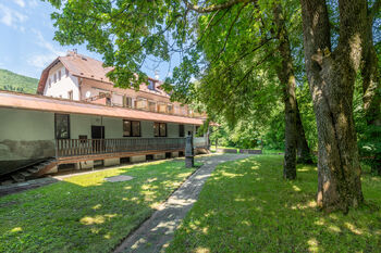 Prodej ubytovacího zařízení 802 m², Řeka