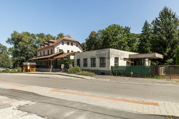 Prodej ubytovacího zařízení 802 m², Řeka