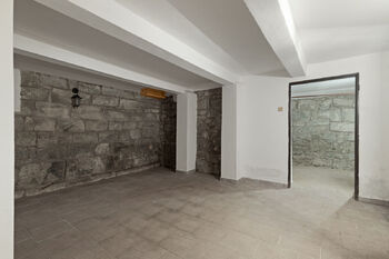 Prodej ubytovacího zařízení 802 m², Řeka