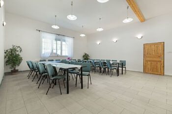Prodej ubytovacího zařízení 802 m², Řeka