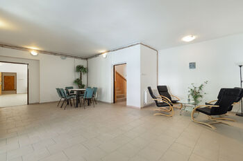 Prodej ubytovacího zařízení 802 m², Řeka