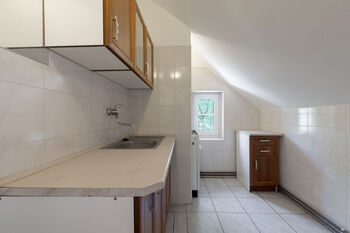 Prodej ubytovacího zařízení 802 m², Řeka