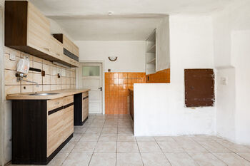 Prodej zemědělského objektu 757 m², Dolní Bukovsko