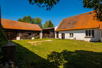 Prodej zemědělského objektu 757 m², Dolní Bukovsko