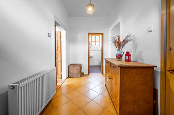 Prodej domu 231 m², Popovice