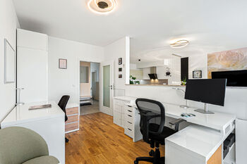 Pokoj (pracovna) - Prodej bytu 4+kk v osobním vlastnictví 104 m², Praha 8 - Karlín