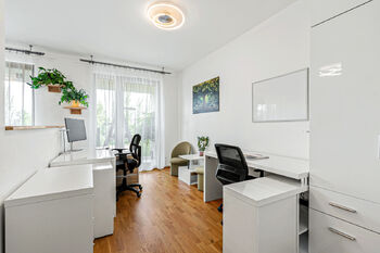 Pokoj (pracovna) - Prodej bytu 4+kk v osobním vlastnictví 104 m², Praha 8 - Karlín