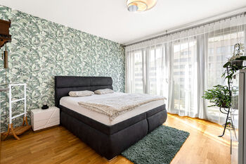 Ložnice - Prodej bytu 4+kk v osobním vlastnictví 104 m², Praha 8 - Karlín