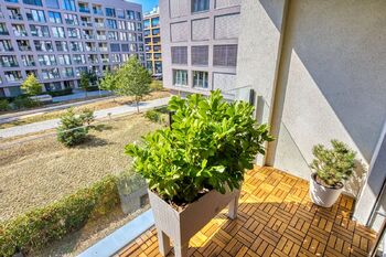 Lodžie u pokoje - Prodej bytu 4+kk v osobním vlastnictví 104 m², Praha 8 - Karlín