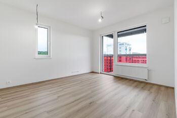 Prodej bytu 2+kk v osobním vlastnictví 48 m², Praha 9 - Hloubětín
