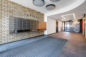 Prodej bytu 2+kk v osobním vlastnictví 48 m², Praha 9 - Hloubětín