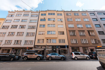 Prodej bytu 1+kk v osobním vlastnictví 29 m², Praha 7 - Holešovice