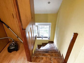Schodiště - Pronájem domu 78 m², Družec