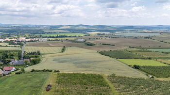 Prodej pozemku 4139 m², Ploskovice