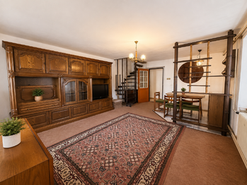 obývací pokoj - Prodej domu 180 m², Rožmitál pod Třemšínem