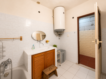 koupelna - Prodej domu 180 m², Rožmitál pod Třemšínem