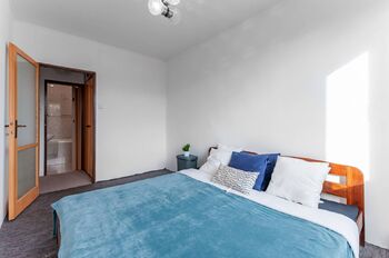 první ložnice - Pronájem bytu 3+kk v osobním vlastnictví 67 m², Praha 4 - Krč