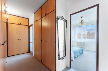 dostatek úložného prostoru  - Pronájem bytu 3+kk v osobním vlastnictví 67 m², Praha 4 - Krč