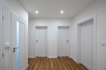 +420 739 604 767 I www.vaclavadamcik.cz I vaclav.adamcik@re-max.cz I pronájem bytu Varenská - Pronájem bytu 3+1 v osobním vlastnictví 65 m², Ostrava